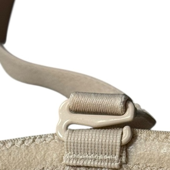 Wacoal Red Carpet Strapless Underwire Bra size 38D- style 854119 - Natural Nude - Picture 12 of 13